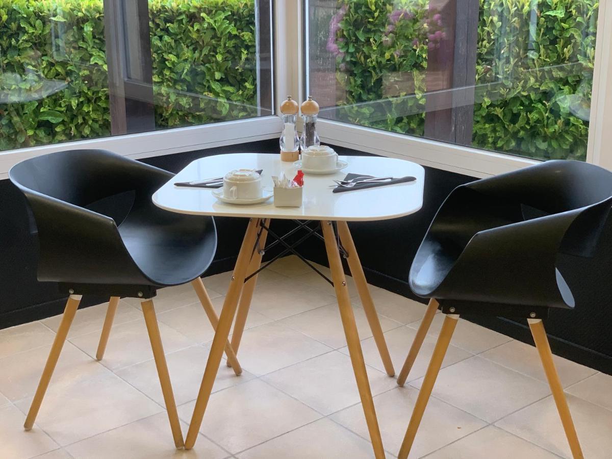 Hotel Restaurant Baryton Saint-Marcel  Ngoại thất bức ảnh